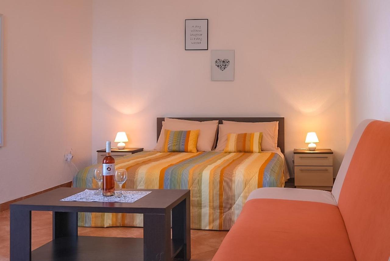 Apartmani Nina روفينج المظهر الخارجي الصورة