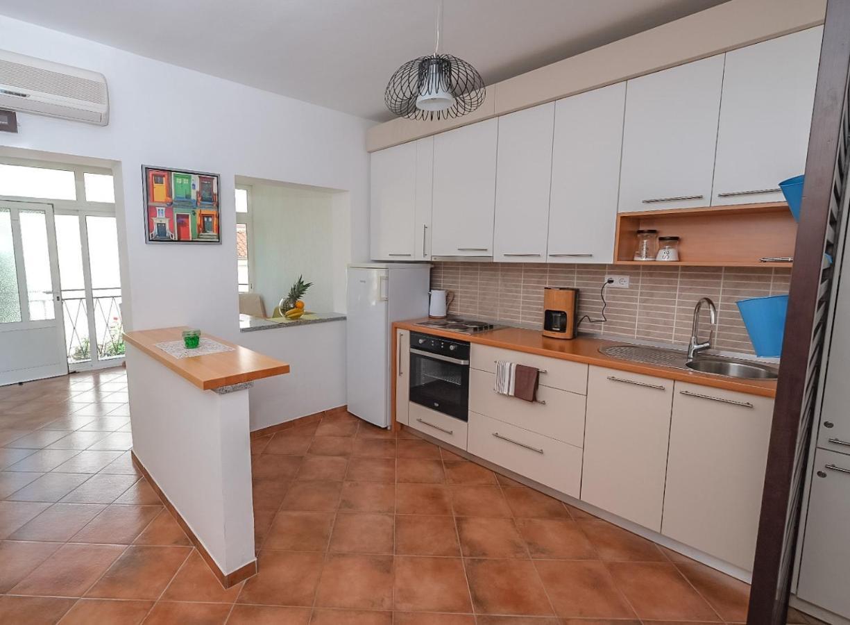 Apartmani Nina روفينج المظهر الخارجي الصورة