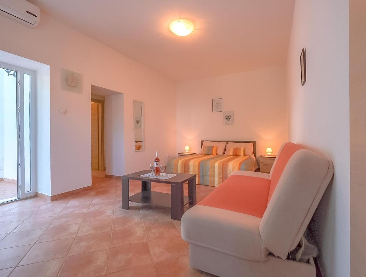 Apartmani Nina روفينج المظهر الخارجي الصورة